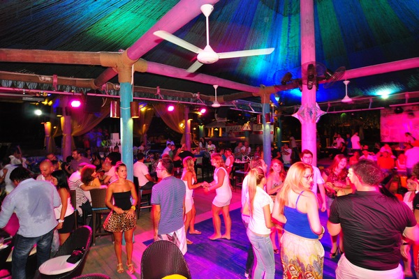Saturday Night Fever At Edde Sands